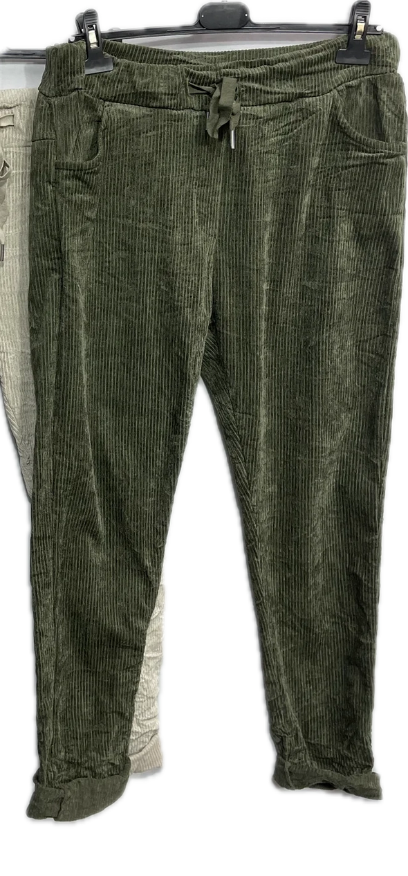 Corduroy Stretch Pants in Military