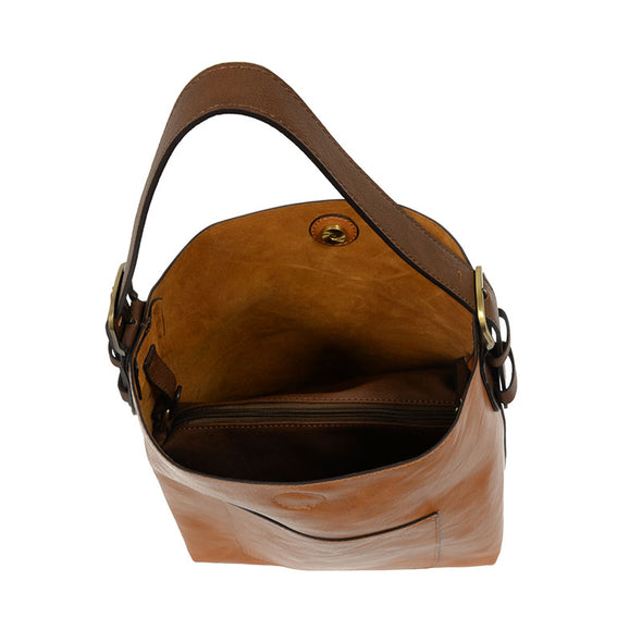 Classic Hobo Handbag in Hazelnut/Coffee