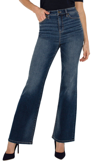 Lucy Bootcut Pants in Bella Vista