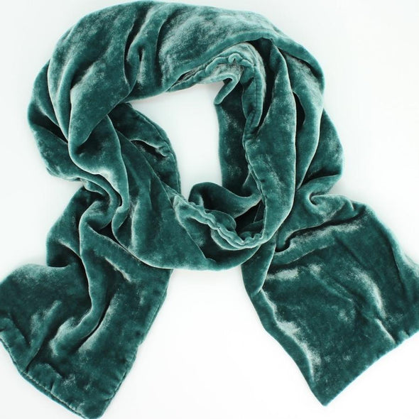 Oblong Scarf in Silk Velvet